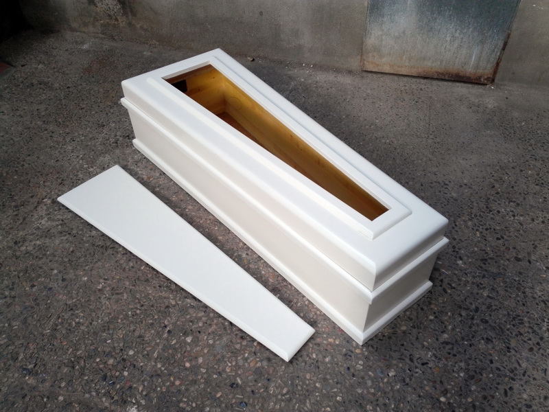 ataud madera lacada ni_o ext.37x147x35-52 int.26x140x30-49_5 _95eu_ 1u